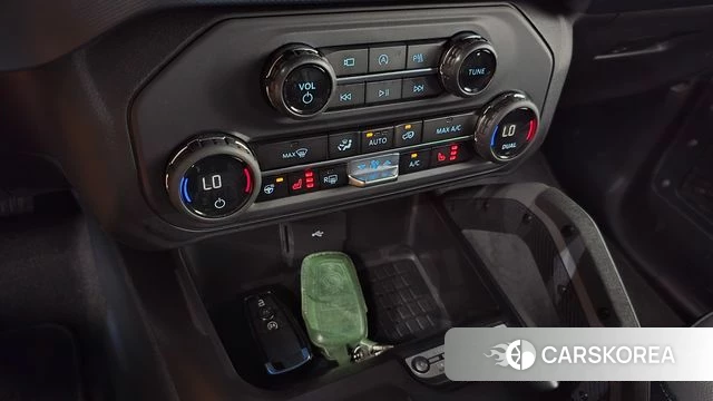 Ford Bronco 6th Generation id 4645090 из Кореи 8