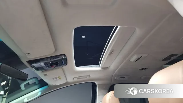 Hyundai Staria id 3529612 из Кореи 8