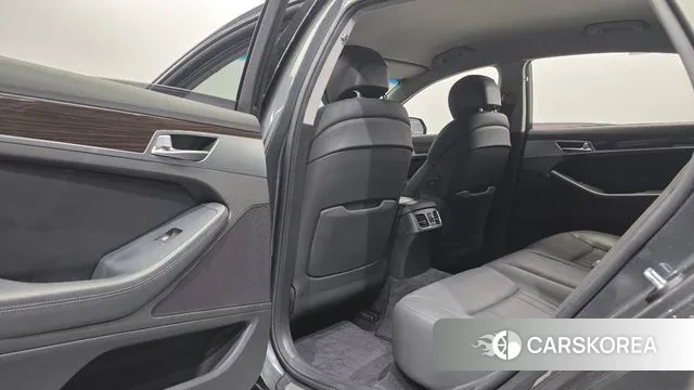 Genesis G80 id 3588330 из Кореи 8