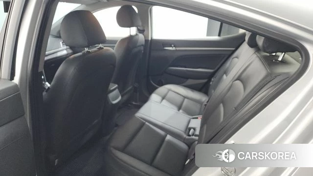 Hyundai Avante AD id 4305180 из Кореи 8