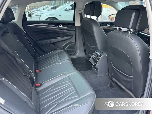 Volkswagen Passat id 4329054 из Китая 8