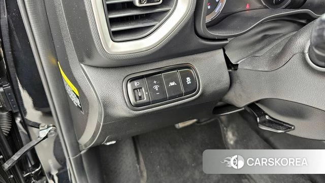 Hyundai Venue id 3828348 из Кореи 8