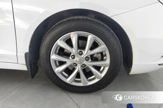 Roewe i5 id 3775226 из Китая 8