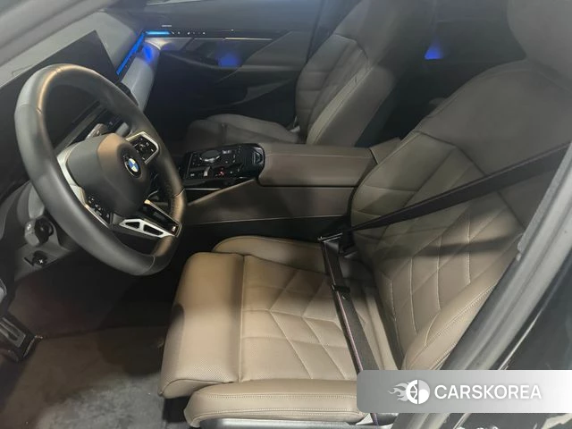 BMW 5 Series (G60) id 4349406 из Кореи 8
