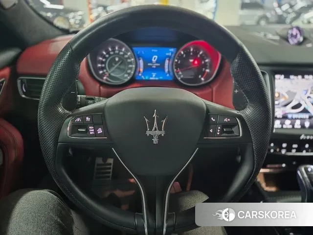 Maserati Levante id 3283754 из Кореи 8