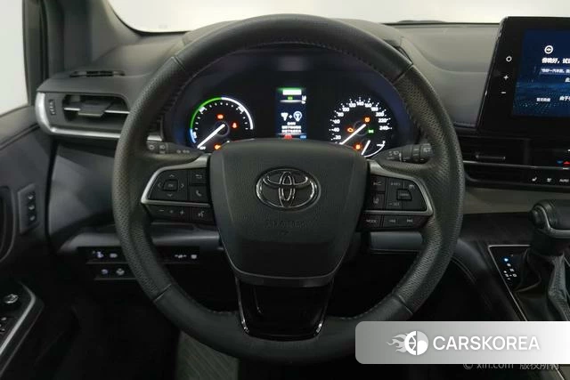 Toyota Grevia id 4272869 из Китая 8