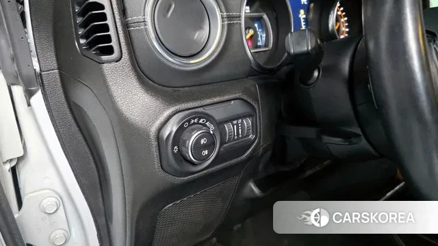 Jeep Wrangler (JL) id 3344640 из Кореи 8