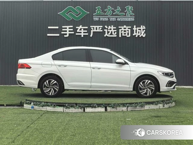 Volkswagen Bora id 4255727 из Китая 8