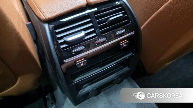 BMW 5 Series (G30) id 3880260 из Кореи 8