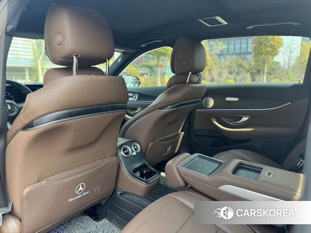 Mercedes-Benz E-class id 4256235 из Китая 8