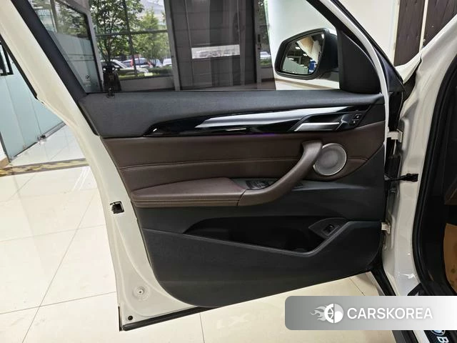 BMW X1 id 4258040 из Китая 8