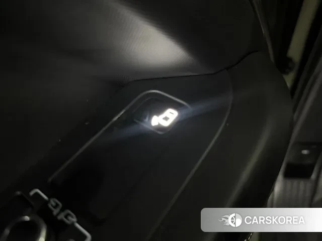 Land Rover Defender (L663) id 3551373 из Кореи 8