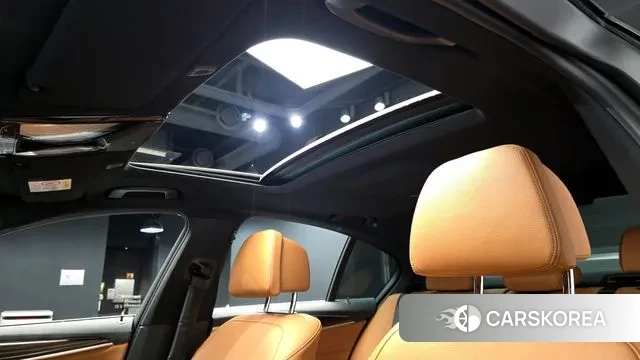 BMW 5 Series (G30) id 3772104 из Кореи 8