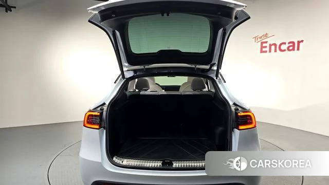 Tesla Model Y id 4571539 из Кореи 8