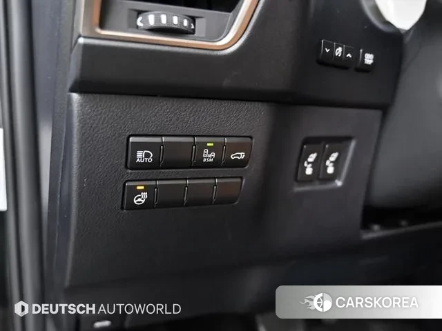 Lexus NX300h id 3636444 из Кореи 8