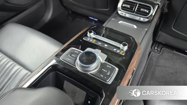 Genesis G90 id 3438666 из Кореи 8