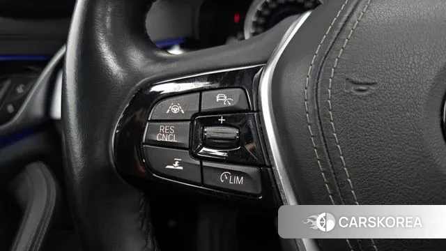 BMW 5 Series (G30) id 3474637 из Кореи 8