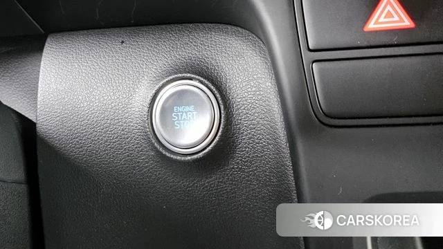 Hyundai Staria id 3921913 из Кореи 8