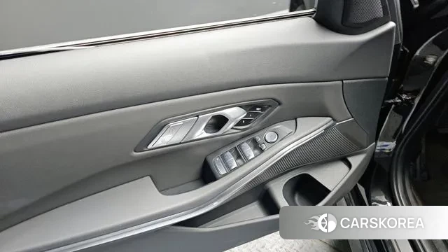 BMW 3 Series (G20) id 3759178 из Кореи 8