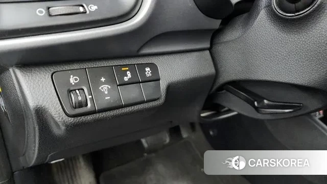 Kia Stonic id 3773027 из Кореи 8