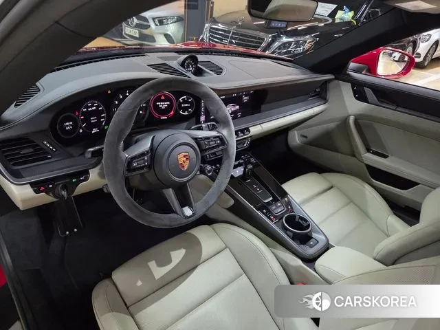 Porsche 911(992) id 3519377 из Кореи 8