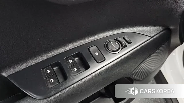 Kia Stonic id 3647093 из Кореи 8