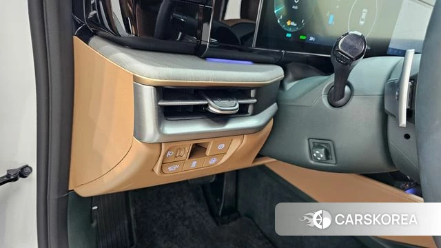 Hyundai Grandeur Hybrid (GN7) id 4617980 из Кореи 8