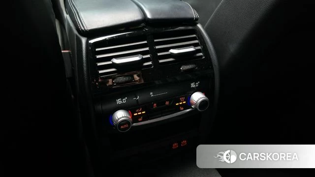 BMW 5 Series (G30) id 3898993 из Кореи 8