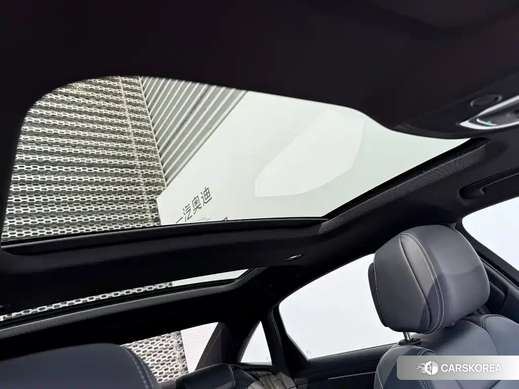 Audi A6L id 4622268 из Китая 8