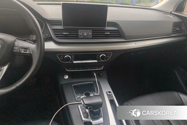 Audi Q5L id 4265918 из Китая 8