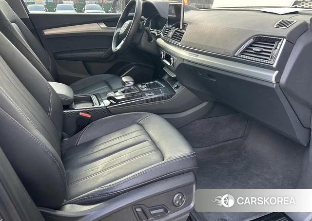 Audi Q5L id 4272943 из Китая 8