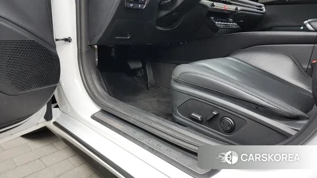 Hyundai Grandeur (GN7) id 2959271 из Кореи 8