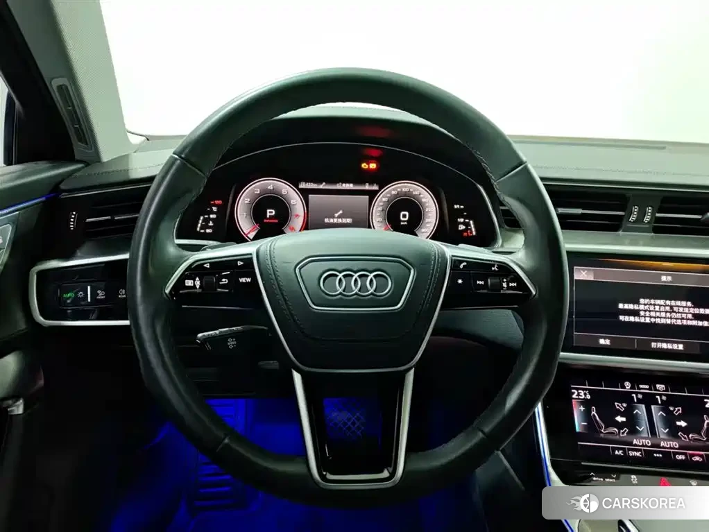 Audi A6L id 4599647 из Китая 8
