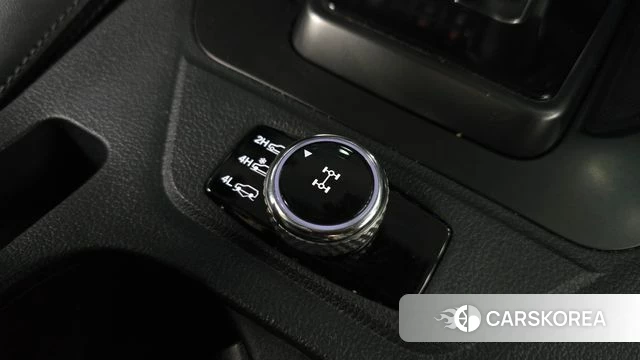 Ssangyong The New Rexton Sports Cannes id 4906069 из Кореи 8