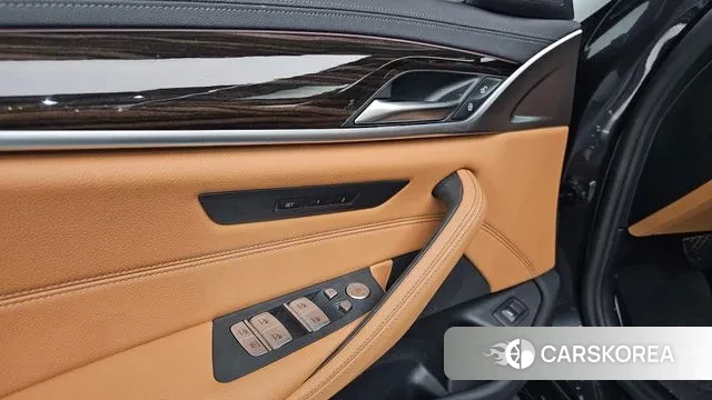 BMW 5 Series (G30) id 3377800 из Кореи 8