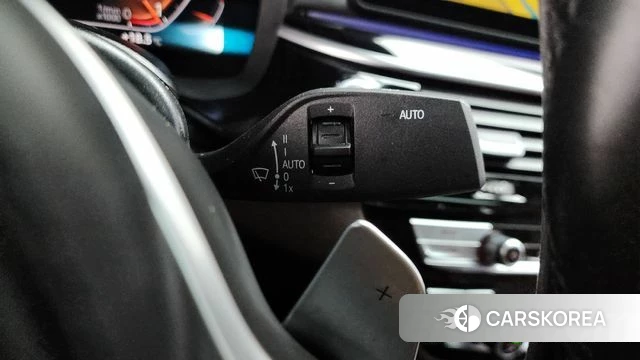 BMW 5 Series (G30) id 4186295 из Кореи 8