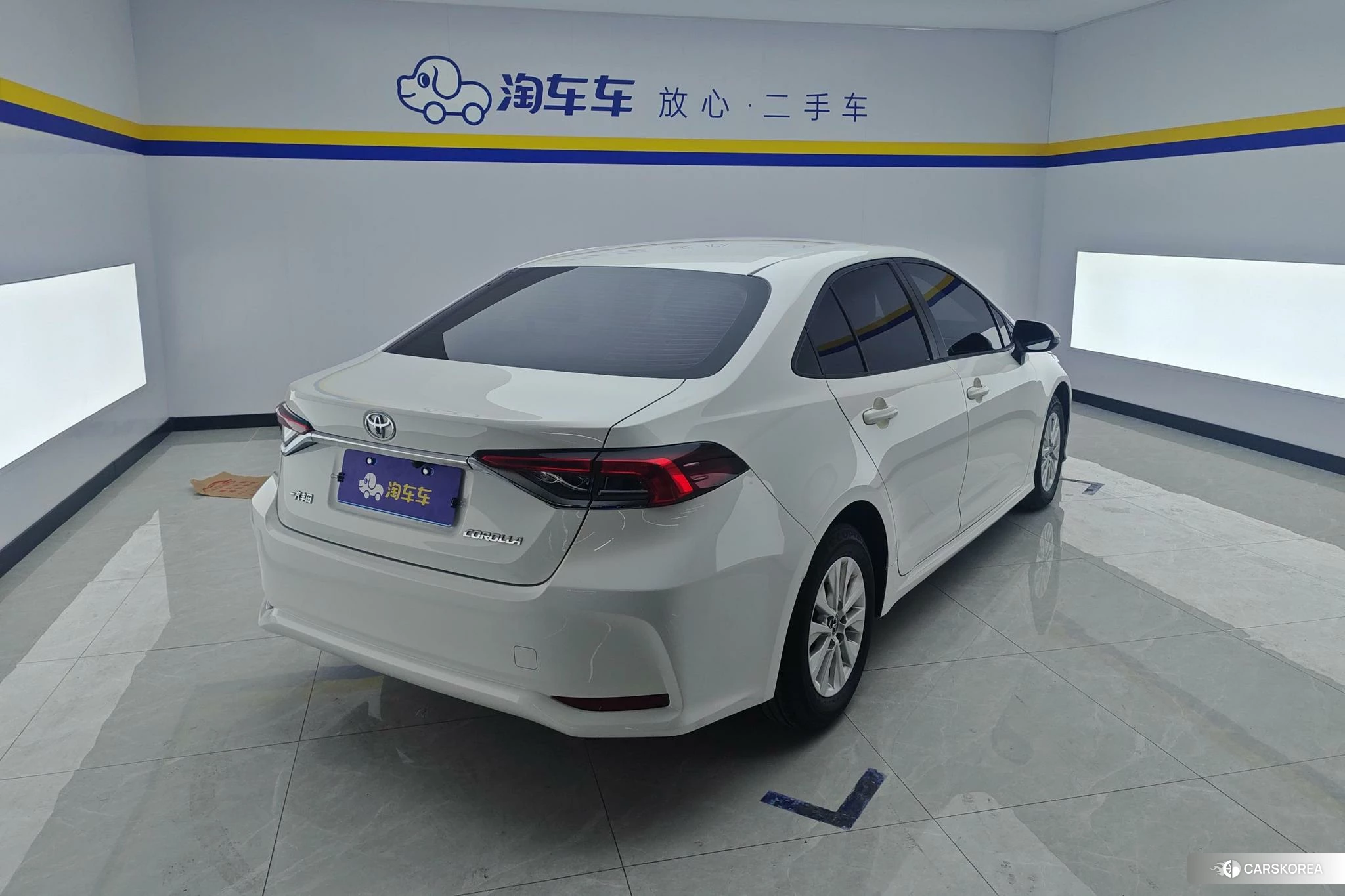 Toyota Corolla id 4426774 из Китая 8