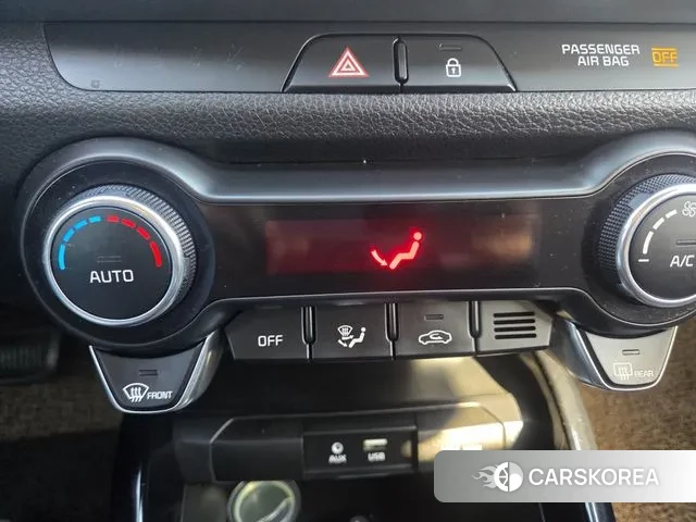 Kia Stonic id 3619497 из Кореи 8