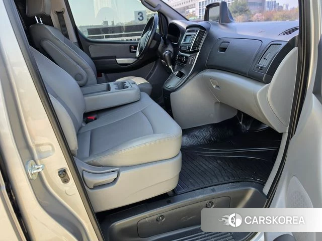 Hyundai The New Grand Starex id 3924697 из Кореи 8