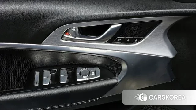 Genesis G70 id 3718384 из Кореи 8