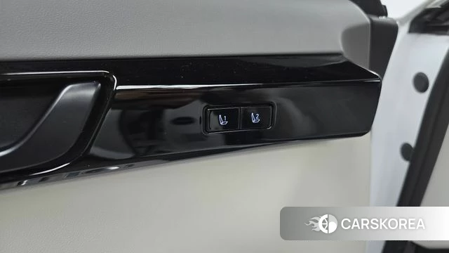 Hyundai Grandeur (GN7) id 3922129 из Кореи 8