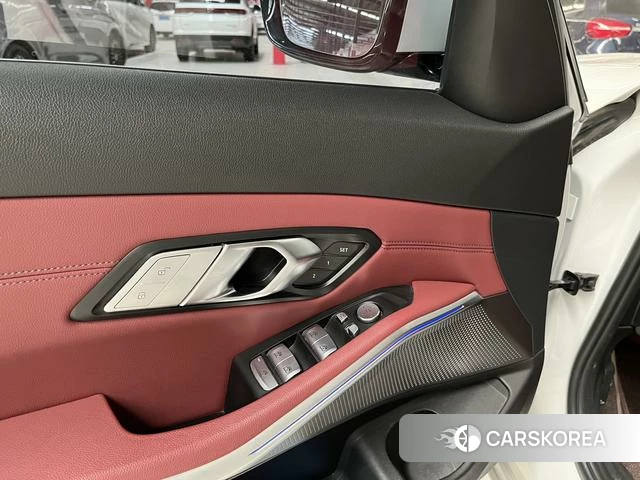 BMW 3 series id 4263968 из Китая 8