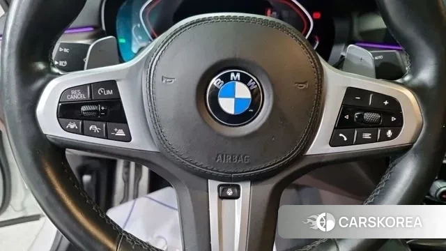 BMW 5 Series (G30) id 3329926 из Кореи 8