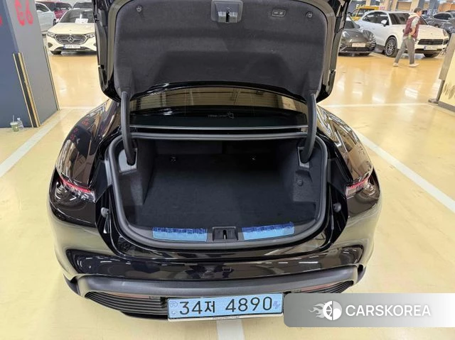 Porsche Taycan id 3866421 из Кореи 8