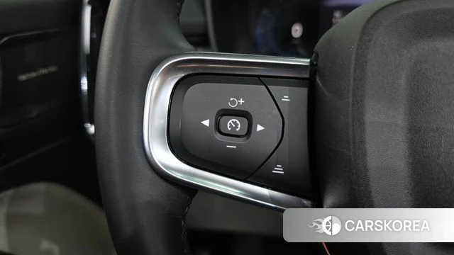 Volvo XC40 id 4591897 из Кореи 8