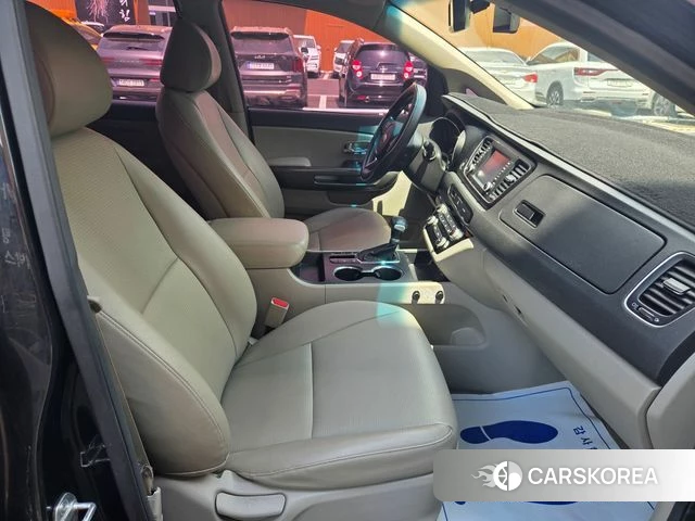 Kia The New Carnival id 4245964 из Кореи 8