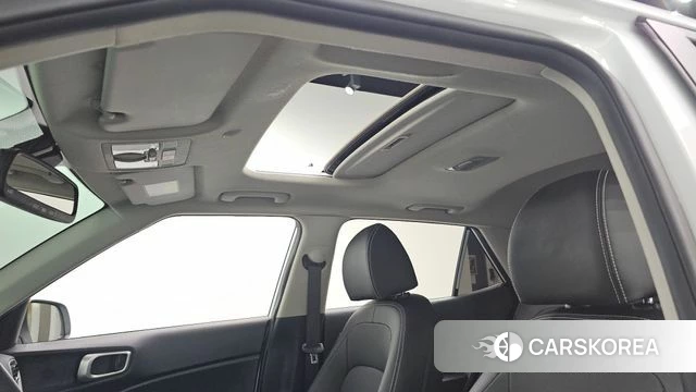 Hyundai Venue id 4309348 из Кореи 8