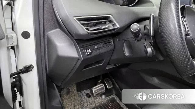 Peugeot 5008 second generation id 3671906 из Кореи 8