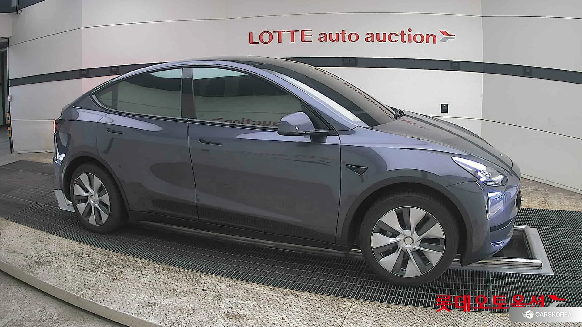 Tesla Model Y RWD id 3882118 из Кореи 8