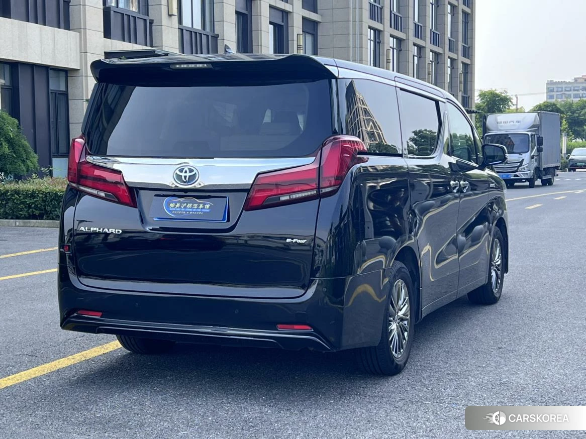 Toyota Elfa id 4512466 из Китая 8